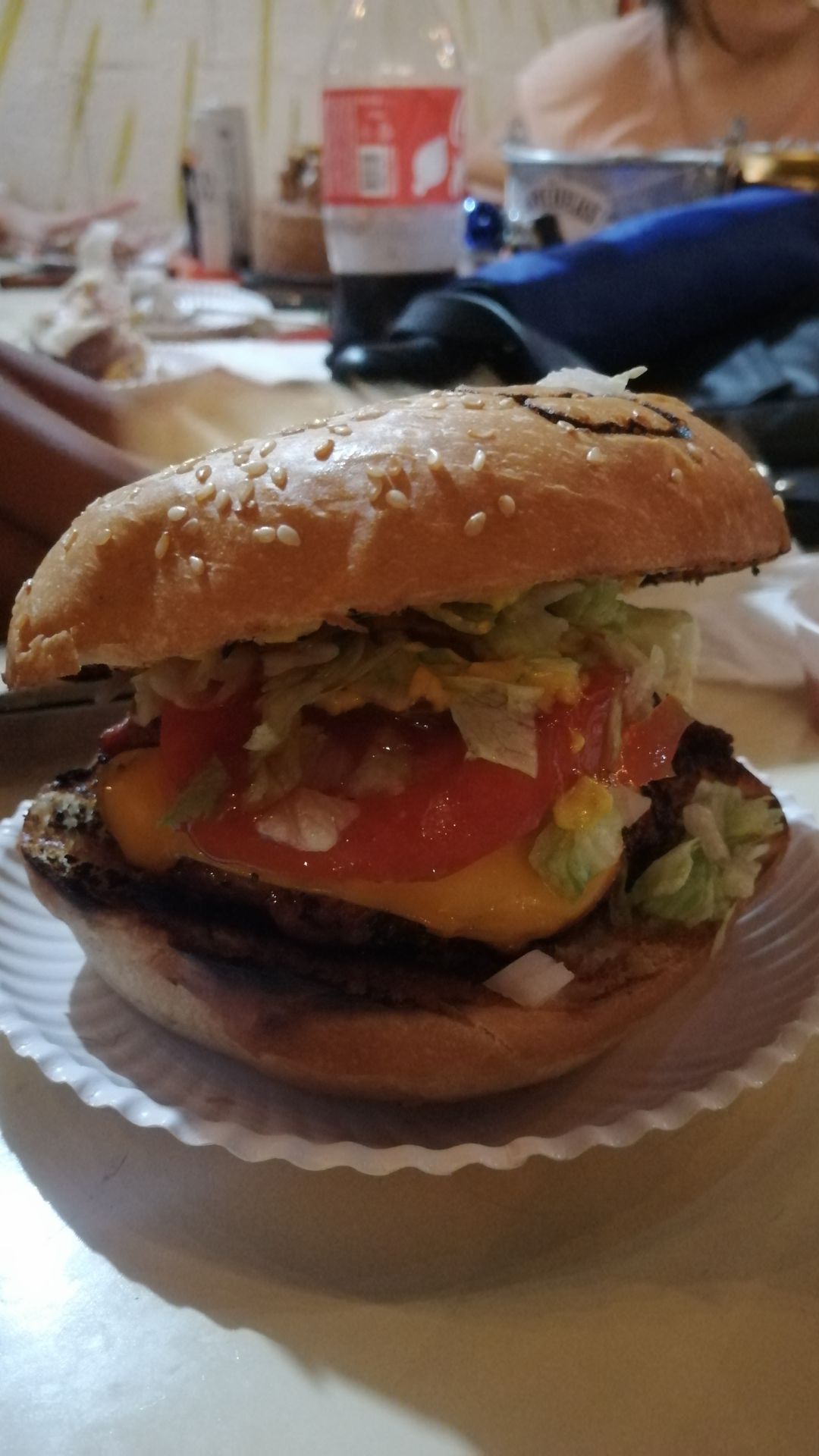 La hamburguesa, nacida en Estados Unidos, se ha convertido en una deliciosa obra maestra